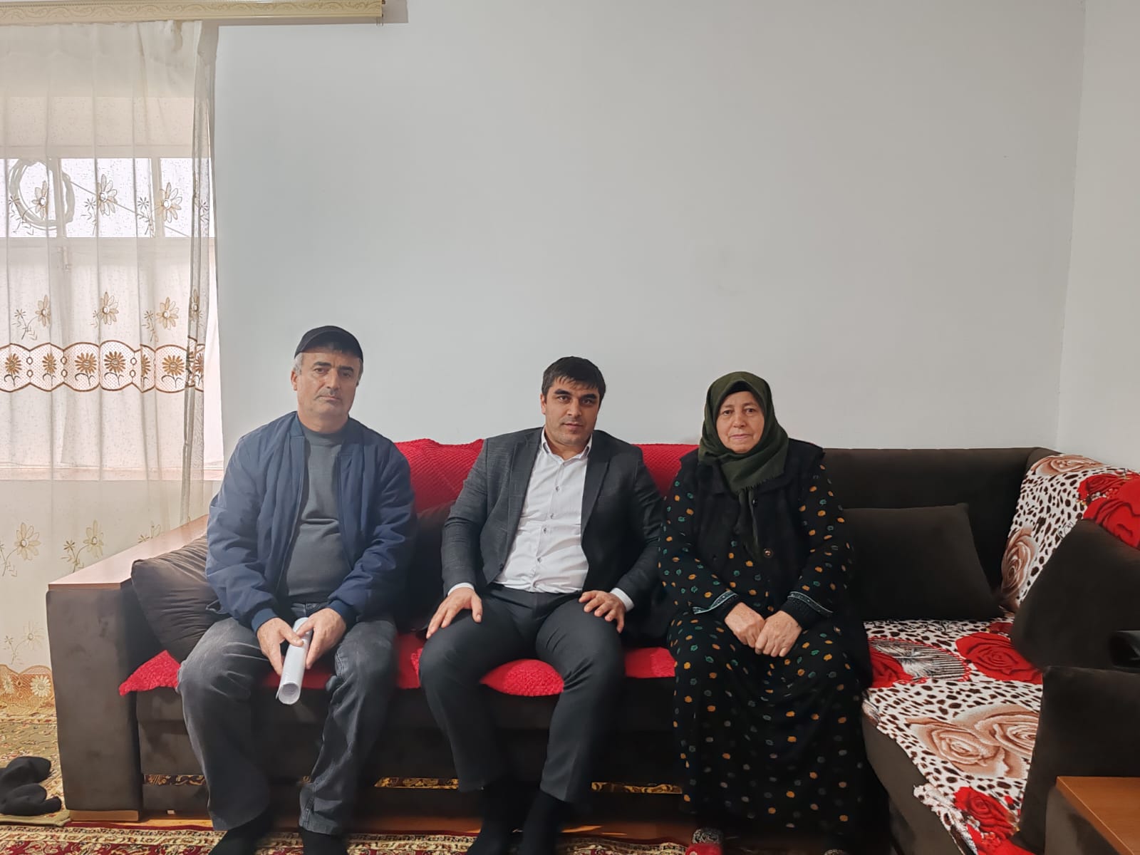 Семье погибшего военнослужащего в Табасаранском районе помогли решить вопрос строительства дороги